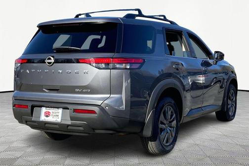 2024 Nissan Pathfinder SV 4WD