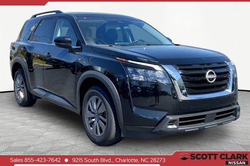 2025 Nissan Pathfinder SV 4WD