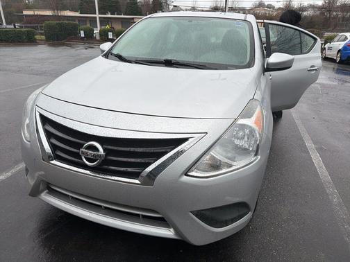 2016 Nissan Versa 1.6 SV