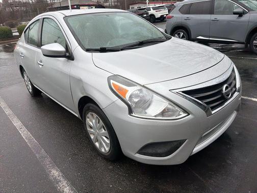2016 Nissan Versa 1.6 SV