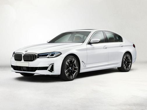 Gray Metallic 2023 BMW 540 i xDrive