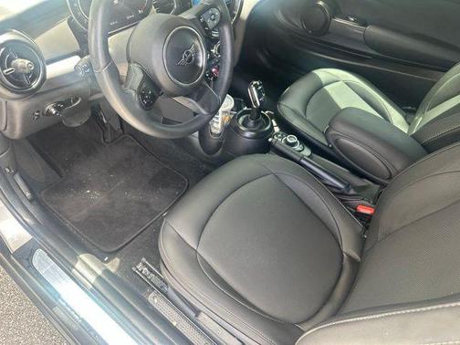 Melting Silver III Metallic 2024 MINI Hardtop Cooper