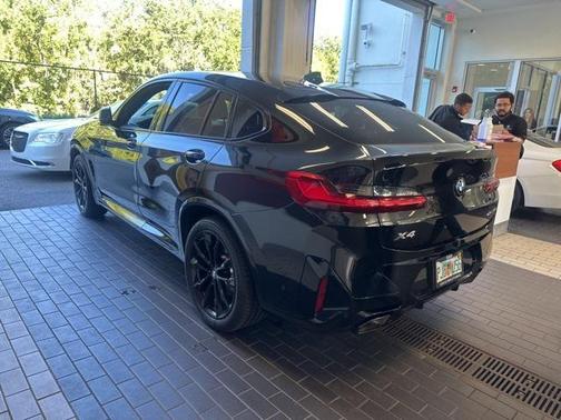 2024 BMW X4 xDrive30i