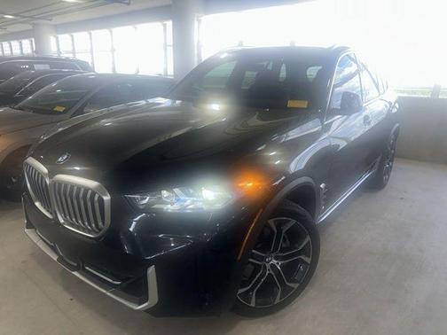 Black Sapphire Metallic 2024 BMW X5 sDrive40i