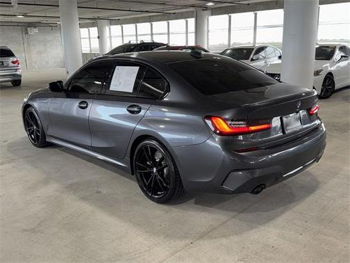 2022 BMW 330 330i