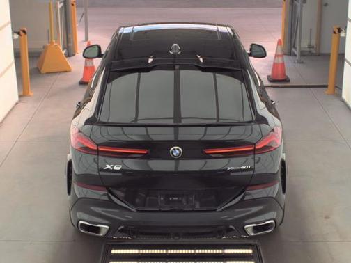 2025 BMW X6 xDrive40i