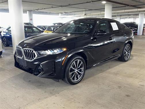 2025 BMW X6 xDrive40i
