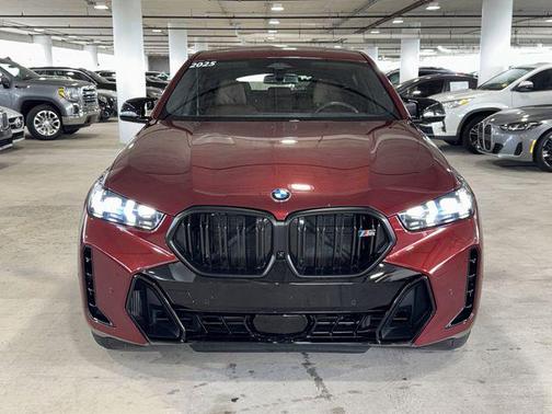 Aventurin Red Metallic 2025 BMW X6 M60i