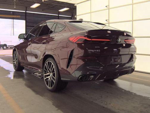Aventurin Red Metallic 2025 BMW X6 M60i