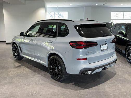 Brooklyn Grey Metallic 2026 BMW X5 sDrive40i