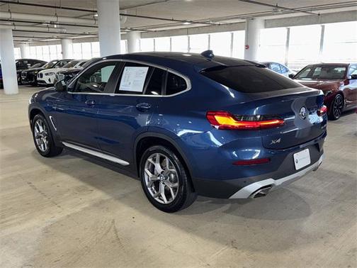 2023 BMW X4 xDrive30i