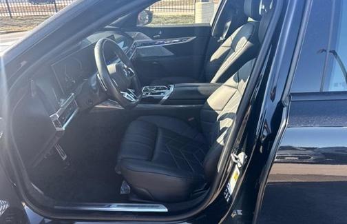2024 BMW 760 xDrive
