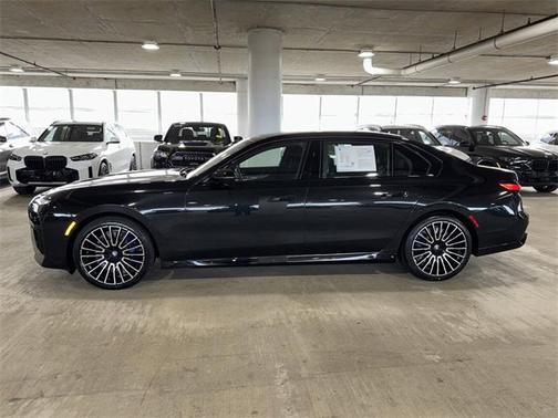 2024 BMW 760 xDrive