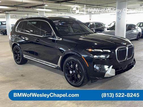 Black Sapphire Metallic 2025 BMW X7 xDrive40i
