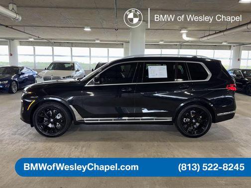 Black Sapphire Metallic 2025 BMW X7 xDrive40i