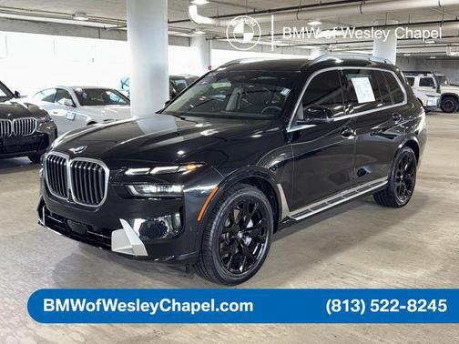 Black Sapphire Metallic 2025 BMW X7 xDrive40i