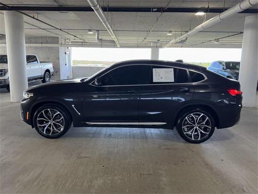 2022 BMW X4 xDrive30i