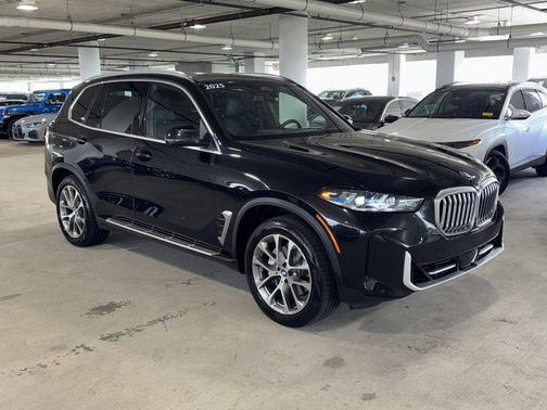 Black Sapphire Metallic 2025 BMW X5 sDrive40i