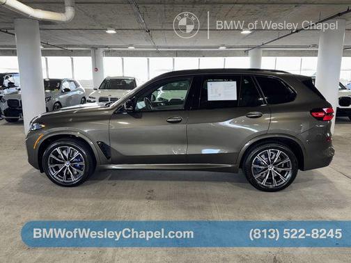 2025 BMW X5 M60i