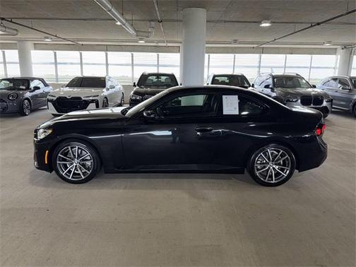 2024 BMW 230 i