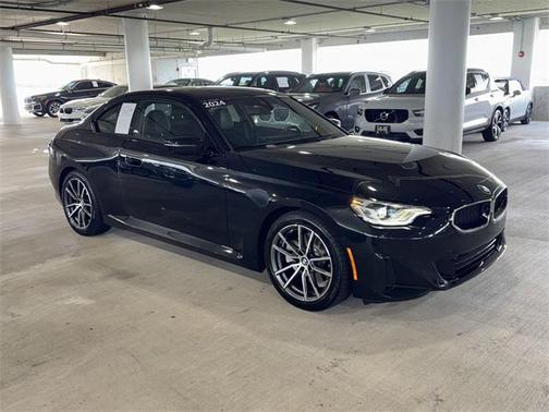 2024 BMW 230 i