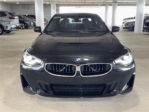 2024 BMW 230 i