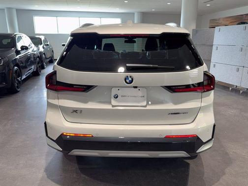 Alpine White 2026 BMW X1 xDrive28i