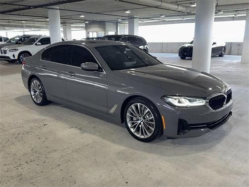 2021 BMW 530 530i