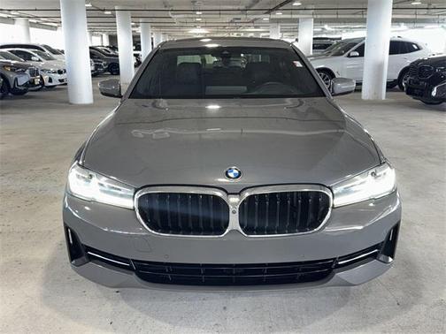 2021 BMW 530 530i