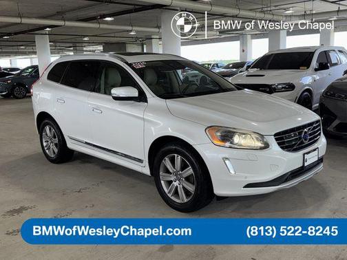 Crystal White Pearl 2016 Volvo XC60 T6 Platinum