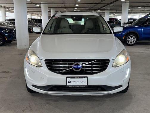Crystal White Pearl 2016 Volvo XC60 T6 Platinum