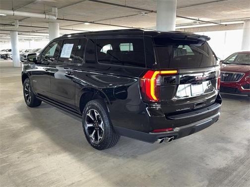 2025 GMC Yukon XL 4WD AT4