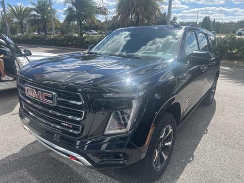 2025 GMC Yukon XL 4WD AT4