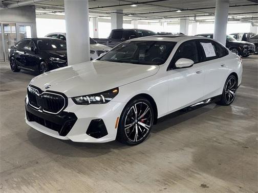 2025 BMW 530 i