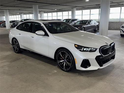 2025 BMW 530 i