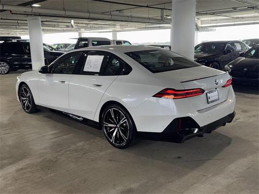 2025 BMW 530 i