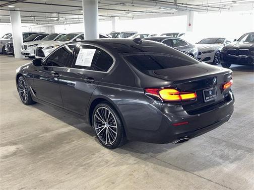 2023 BMW 530 i