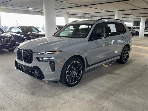 2024 BMW X7 M60i