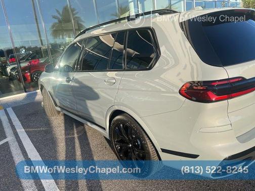 2024 BMW X7 xDrive40i