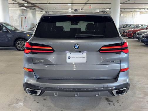 Skyscraper Grey Metallic 2026 BMW X5 sDrive40i