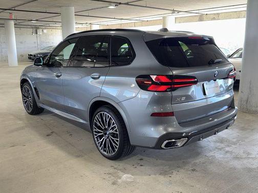 Skyscraper Grey Metallic 2026 BMW X5 sDrive40i