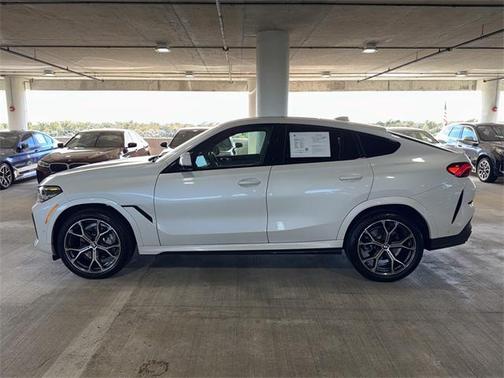 2023 BMW X6 xDrive40i