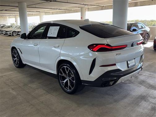 2023 BMW X6 xDrive40i