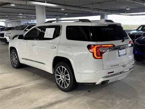 2022 GMC Acadia Denali