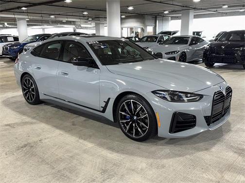 2025 BMW M440 i