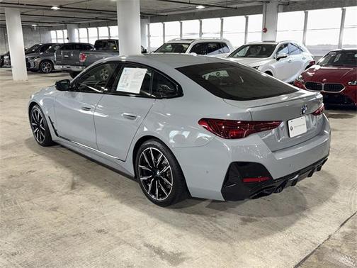 2025 BMW M440 i
