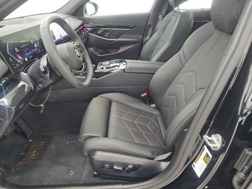 Black Sapphire Metallic 2026 BMW 530 530i