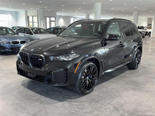 2025 BMW X5 M60i
