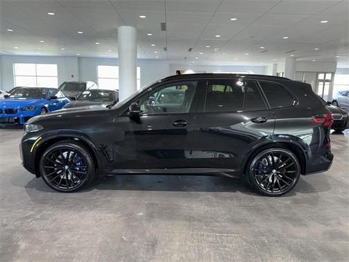 2025 BMW X5 M60i