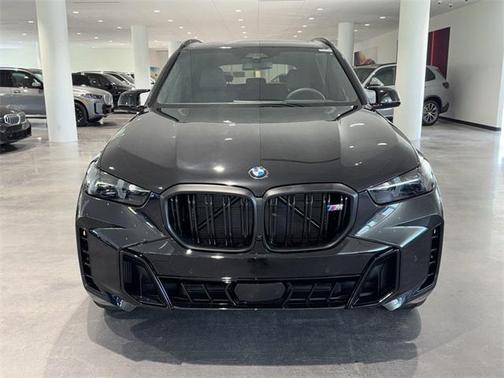 2025 BMW X5 M60i